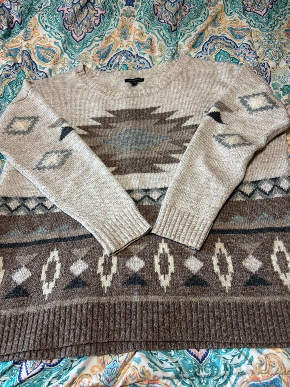 American Eagle Outfitters Beige Crewneck Sweater